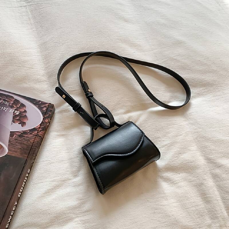 Women Retro Wavy Flap Mini Leather Adjustable Crossbody Shoulder Bag_voghion.com