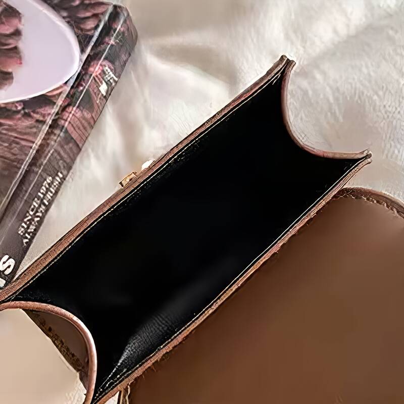 Women Retro Wavy Flap Mini Leather Adjustable Crossbody Shoulder Bag_voghion.com